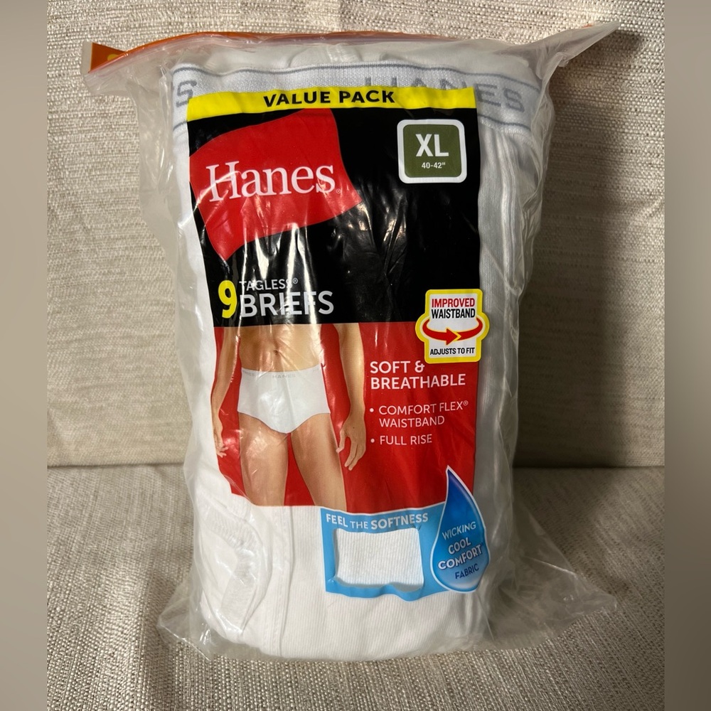 Hanes Men's Briefs - 9 White Tagless Briefs, XL (40-42) NEW